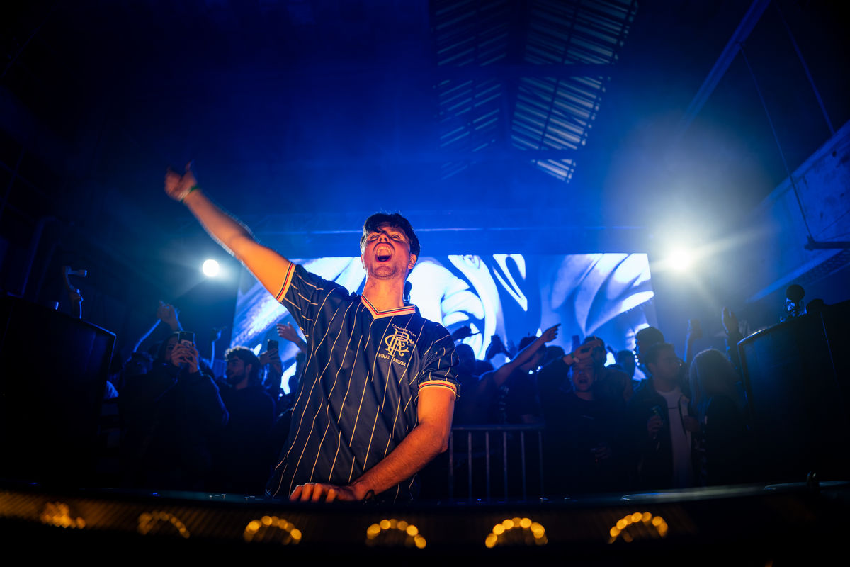 Loading... just a sec